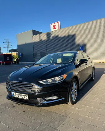 samochody osobowe Ford Fusion cena 64000 przebieg: 98995, rok produkcji 2017 z Warszawa